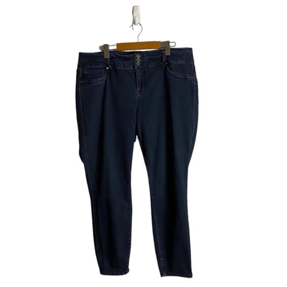 Torrid Women's High Waisted Skinny Denim Jeans - Picture 1 of 7